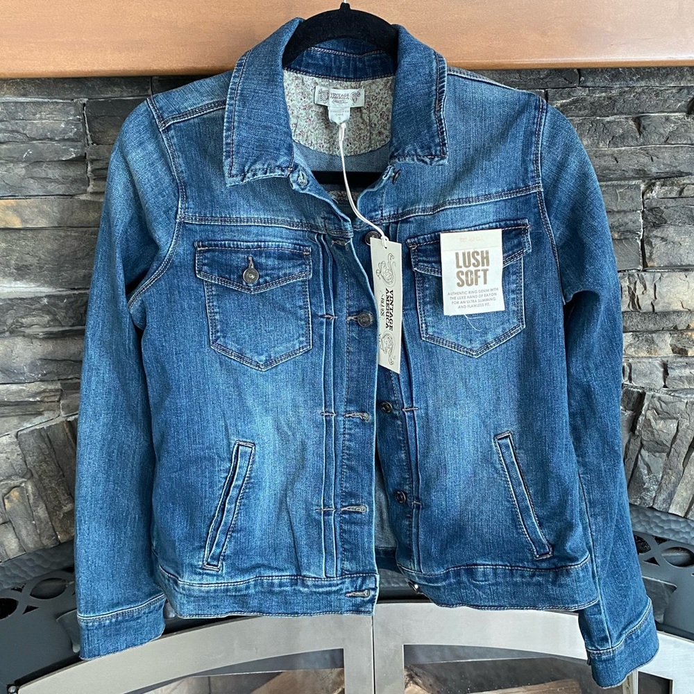NWT Lush Soft American Vintage Jean Jacket
